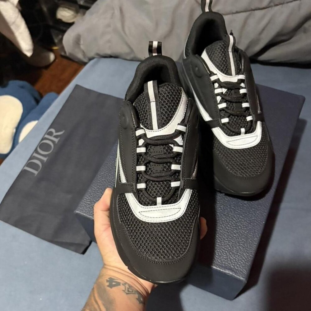 Dior B22 - Picture 2 of 4